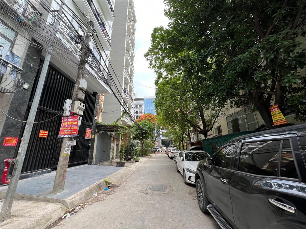 Bán nhà phân lô ngõ 165 thái hà quanh 16 tỷ 45m2 xây 4 tầng ngõ 2 ô tô tránh vị trí kinh doanh