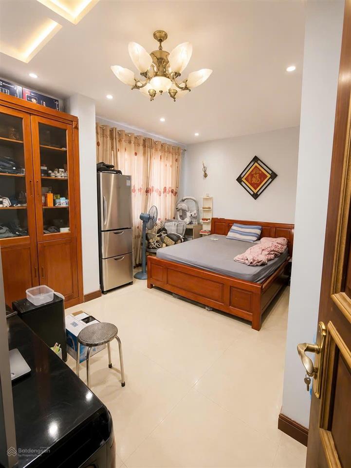 Bán gấp phân lô nghĩa đô, 106 hoàng quốc việt 12,5 tỷ 36m2 mặt tiền 4,5m 4 tầng ngõ 5m ô tô vào nhà