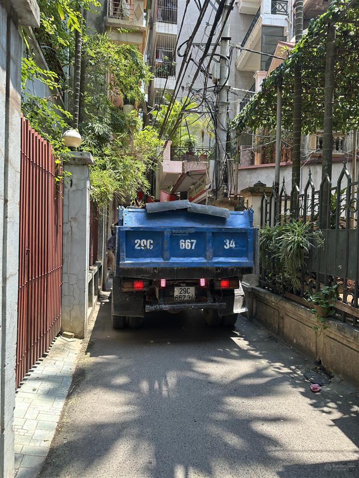 Bán nhà phố võng thị, lạc long quân 18 tỷ 80m2 mt4,5m xây 4 tầng ngõ ô tô vào nhà