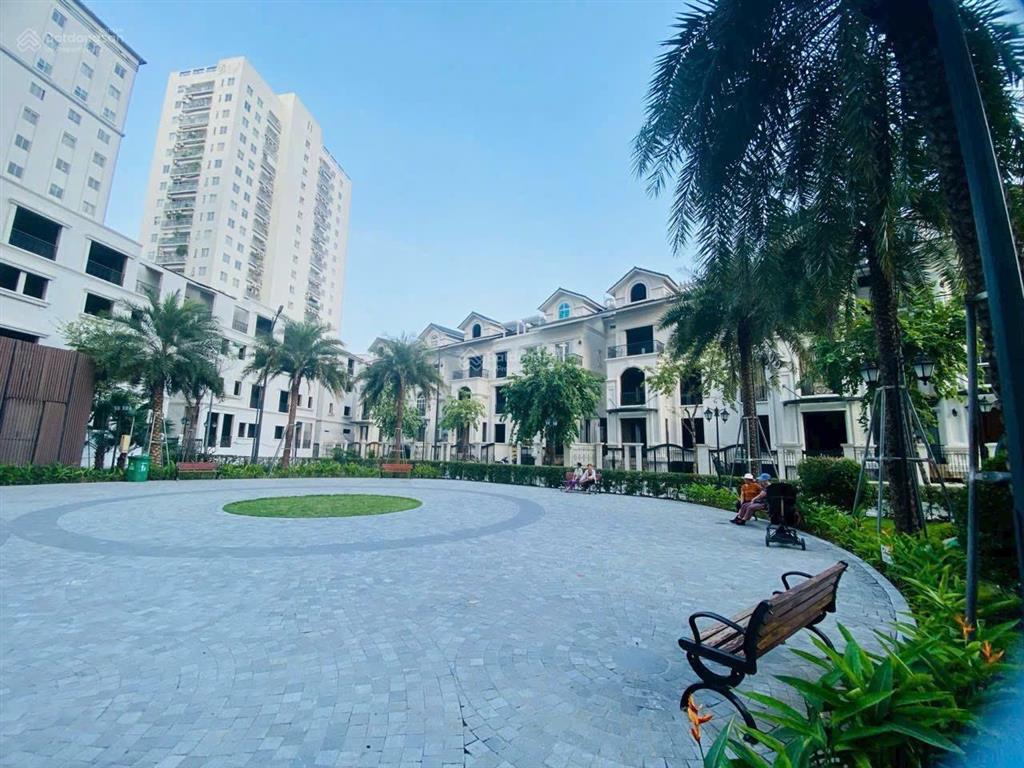 Bán gấp biệt thự hdi cạnh starlake tây hồ quanh 50 tỷ 132m2 xây 4 nổi 1 hầm vị trí đẹp