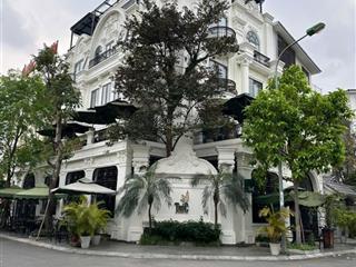 Bán biệt thự lão thành cách mạng, yên hòa 160 tỷ 270m2 xây 7 tầng thang máy đẹp lô góc 2 mặt thoáng