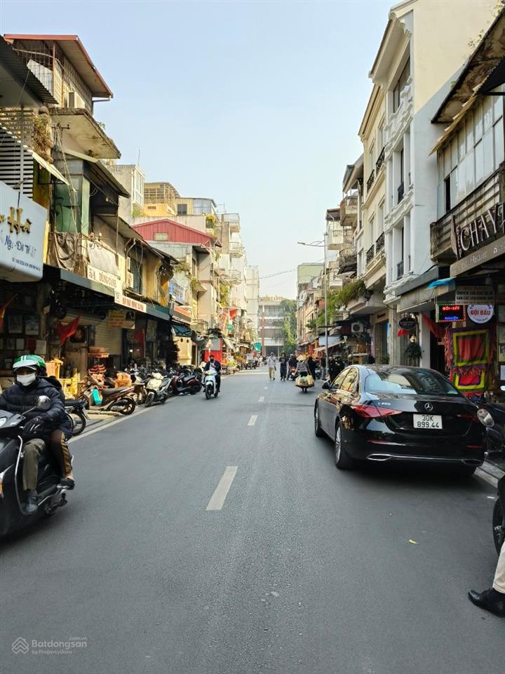 Mặt phố hàng quạt hoàn kiếm mt 7.5m giá 850tr/m2 xây khách sạn cực vip