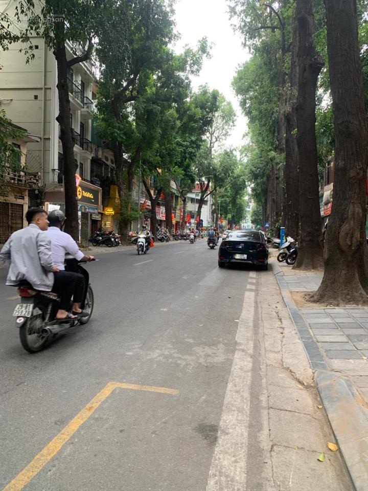 Bán nhà mặt phố lò đúc 240m2 mặt tiền 13m sổ vuông đẹp để xây building giá đẹp đầu tư