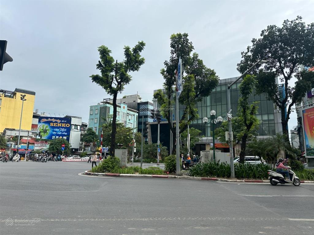 Mặt phố giảng võ, ba đình gần phía ga hào nam 50m2 giá chỉ 29 tỷ cực hiếm