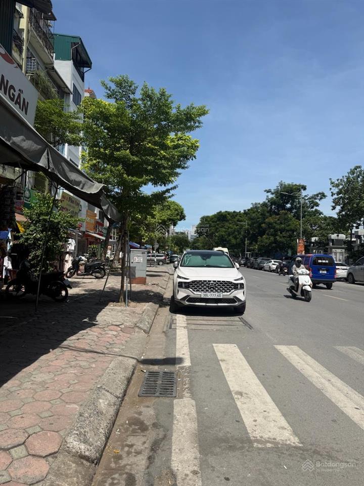Mặt phố trần quốc hoàn lô góc 3 mặt đường vuông đẹp 123m² hơn 70 tỷ mà xây lên thì quá đỉnh