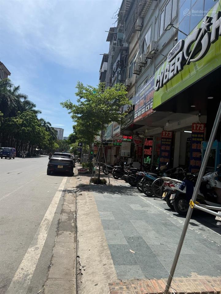 Mặt phố trần quốc hoàn lô góc 3 mặt đường vuông đẹp 123m² hơn 70 tỷ mà xây lên thì quá đỉnh