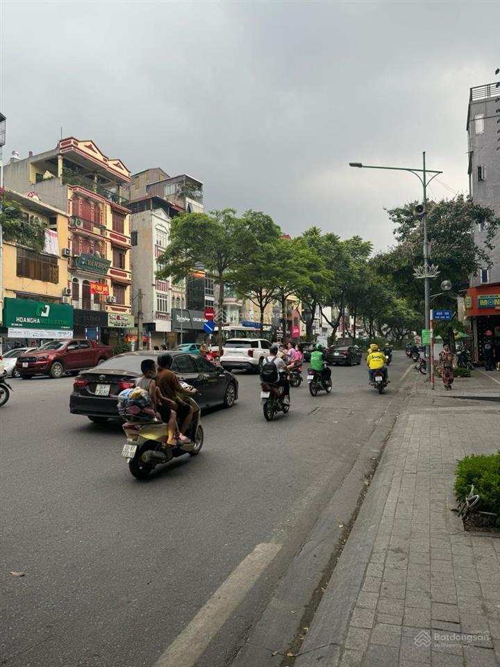 Mặt phố kim mã đoạn đẹp phố 75m2 lô góc mặt tiền 6m sổ vuông đẹp