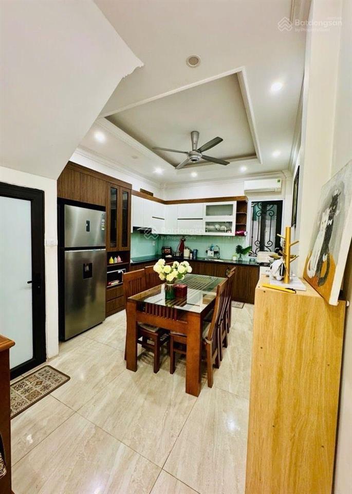 Nhà đẹp bồ đề dân xây 2 thoáng trước sau ô tô đỗ cửa bay rất nhanh