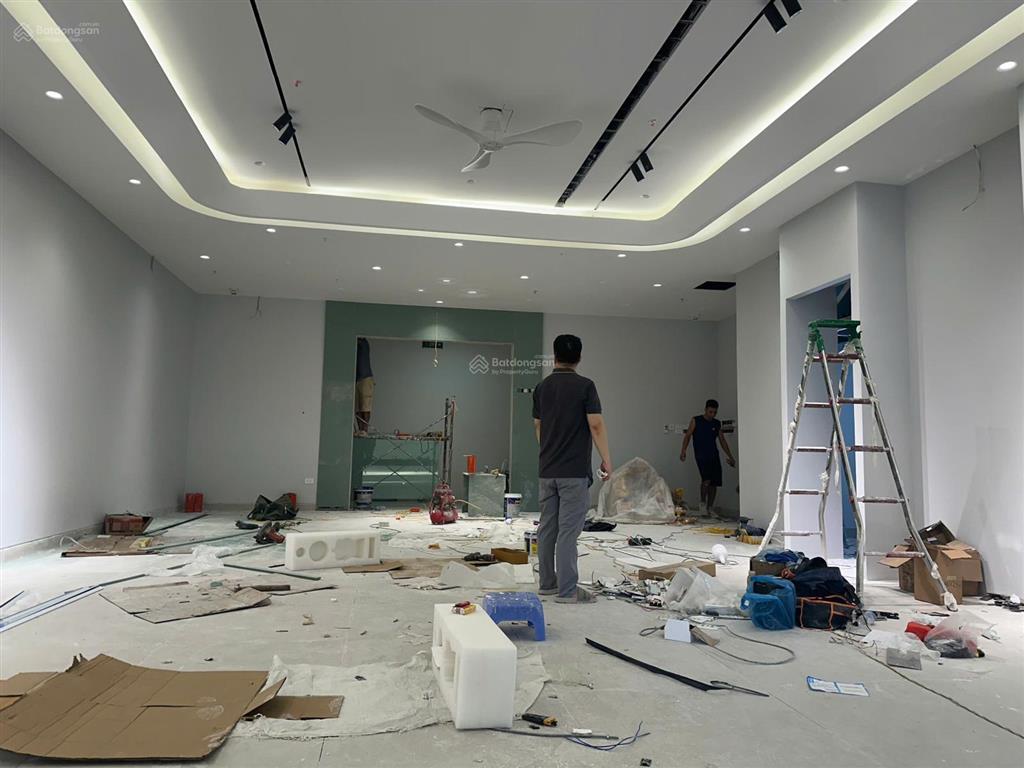 Bán tầng 2 tại vov mễ trì, giá 12 tỷ diện tích 155,1 m2, sổ đỏ lâu dài
