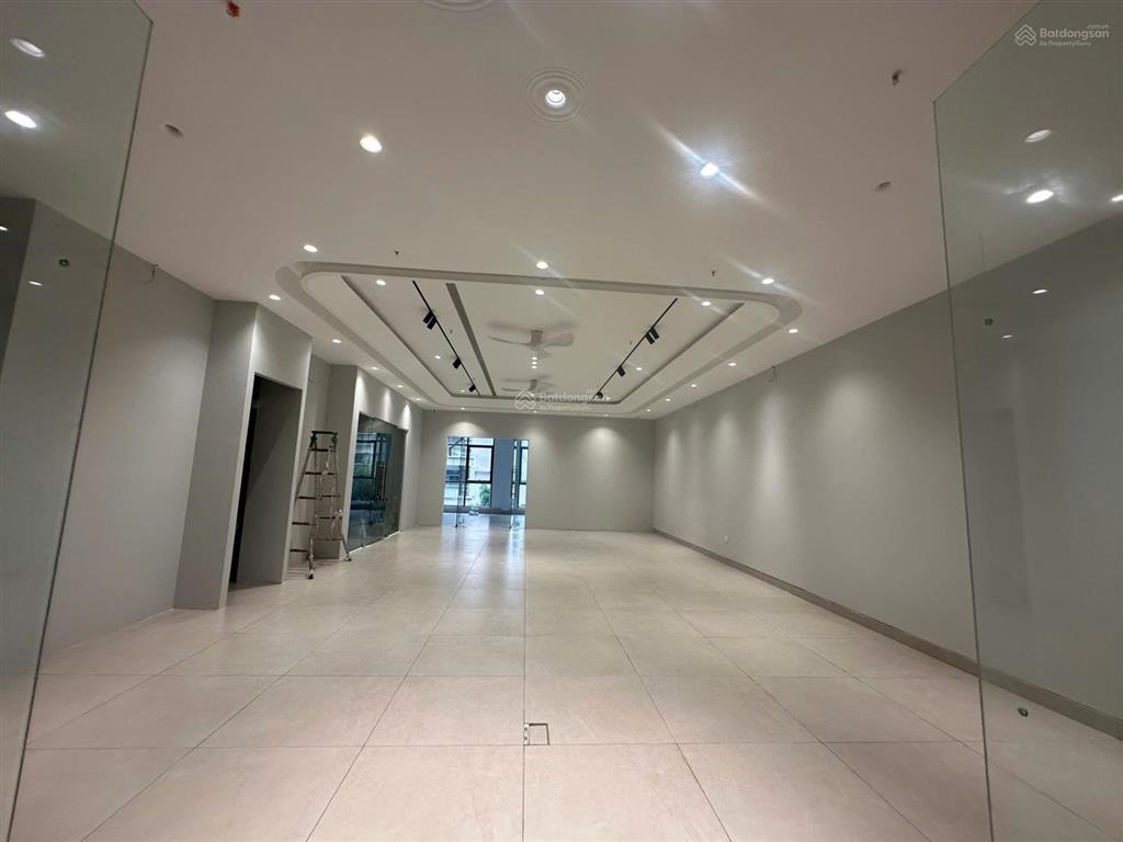 Bán tầng 2 tại vov mễ trì, giá 12 tỷ diện tích 155,1 m2, sổ đỏ lâu dài