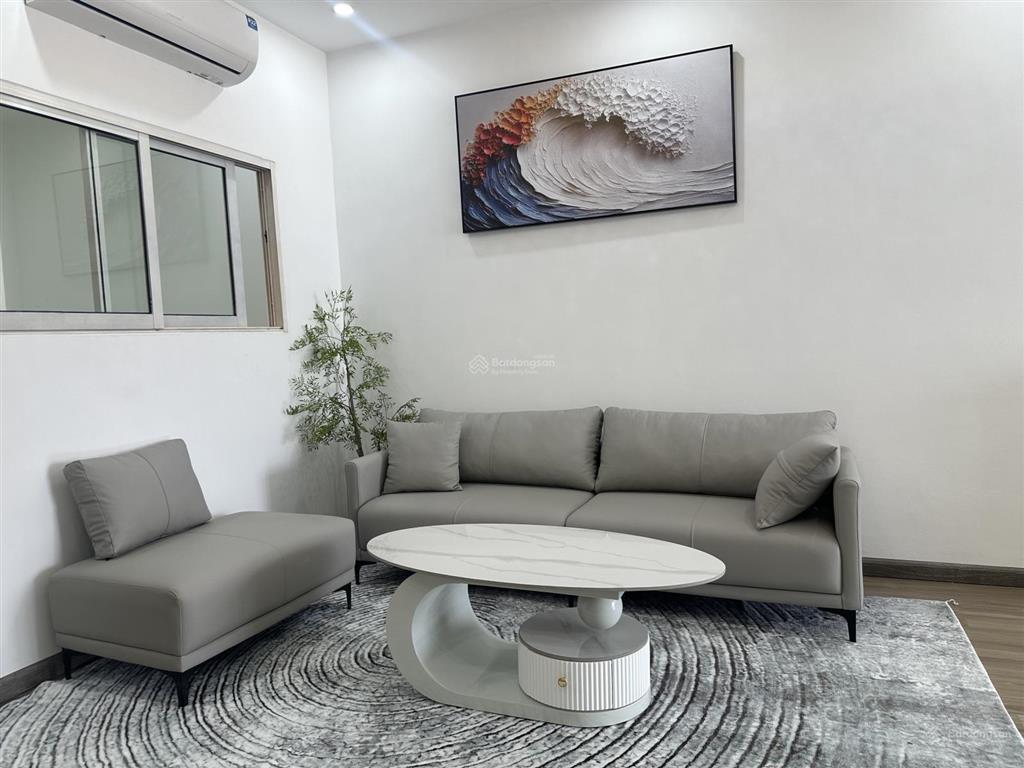 Chính chủ bán ch 3pn, 2wc, 94m2 tại 71 nguyễn chí thanh, hon 9tỷ vnd. 0976 464 ***