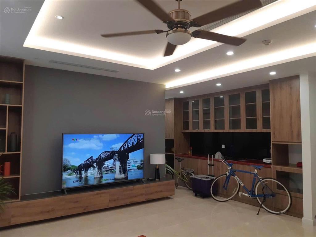 Giá cực rẻ. vinhomes d'cap trần duy hưng, dt 67m2, 2pn, 2vs, giá chỉ hơn 7 tỷ. 0976 464 ***