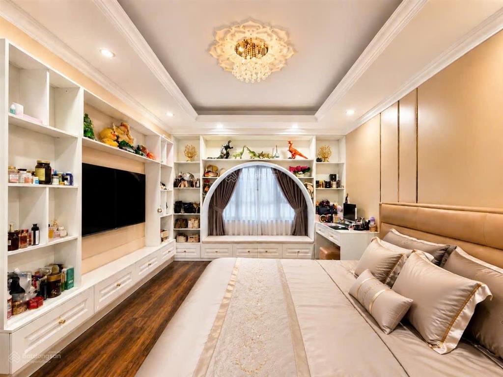 Golden park phạm văn bạch, bán căn hộ 96m2, 3pn, 2vs, giá cực tốt chỉ 9 tỷ.  0976 464 ***