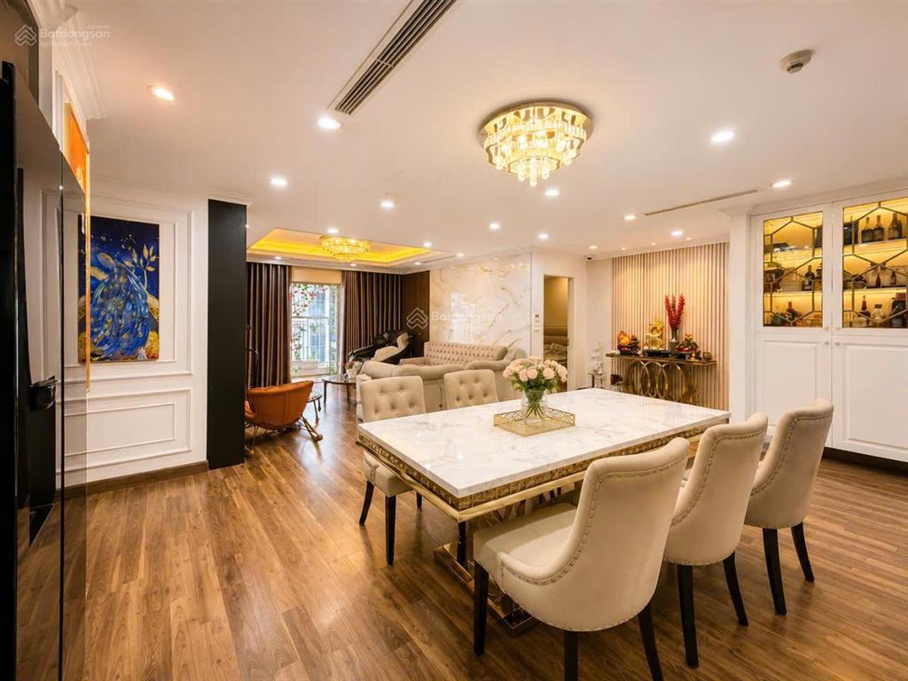 Golden park phạm văn bạch, bán căn hộ 96m2, 3pn, 2vs, giá cực tốt chỉ 9 tỷ.  0976 464 ***