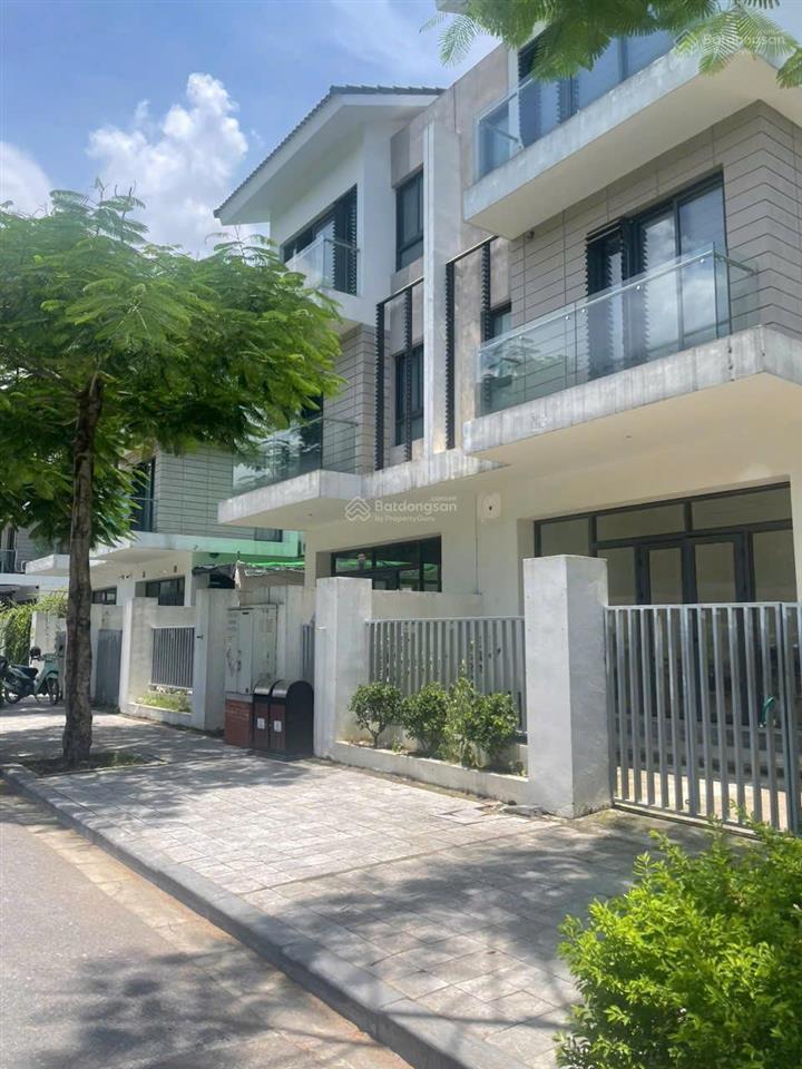 Chính chủ bán gấp căn bt an vượng 180m2 giá 3x tỷ, gần hồ thiên văn học.  0836 281 ***
