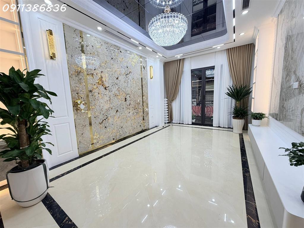 💥SIÊU PHẨM HOÀNG QUỐC VIỆT – PHÂN LÔ Ô TÔ TRÁNH – 6 TẦNG THANG MÁY