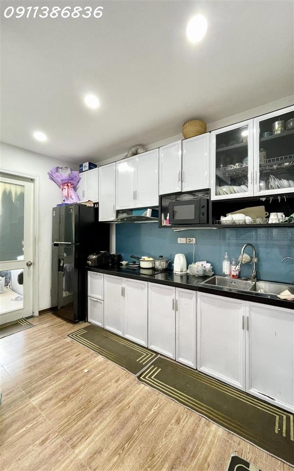 Giá đầu tư, Chung cư 137 Nguyễn Ngọc Vũ 80M2 3 ngủ Nội thất đẹp, nhỉnh 6 tỷ