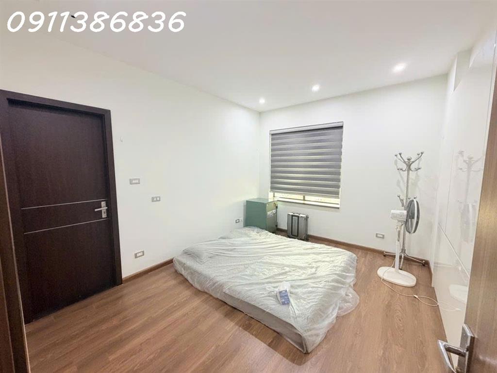 Căn hộ siêu Vip N09 Thành Thái, 170M2, cạnh công viên Cầu Giấy, 3PN cực đẹp, 13.9 tỷ