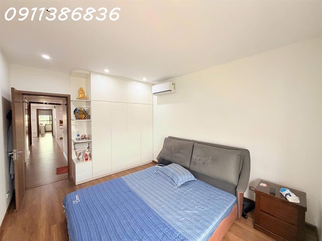Căn hộ siêu Vip N09 Thành Thái, 170M2, cạnh công viên Cầu Giấy, 3PN cực đẹp, 13.9 tỷ