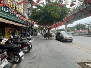 Bán đất mặt phố cầu diễn 240m2  mt 10m nở hậu  vỉa hè 5m  xây toà vp cực đỉnh