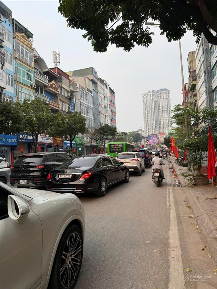 Bán nhà mặt phố vũ phạm hàm, 144m2. 7tầng, hđ thuê 100tr/tháng, hạ chào 8 tỷ  giá bán 125 tỷ