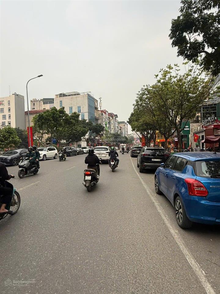 Bán nhà mặt phố vũ phạm hàm, 144m2. 7tầng, hđ thuê 100tr/tháng, hạ chào 8 tỷ  giá bán 125 tỷ