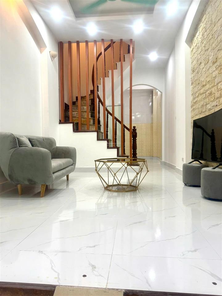 Bán nhà trong khu đông ngạc bắc từ liêm dtsđ 35m2 x 5t, mt 3,6m, giá 6,8tỷ.  0936 011 ***