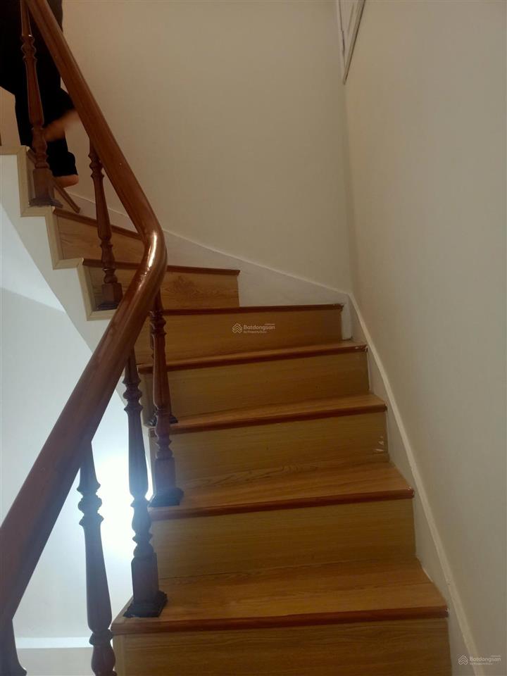 Bán nhà trong khu đông ngạc bắc từ liêm dtsđ 35m2 x 5t, mt 3,6m, giá 6,8tỷ.  0936 011 ***