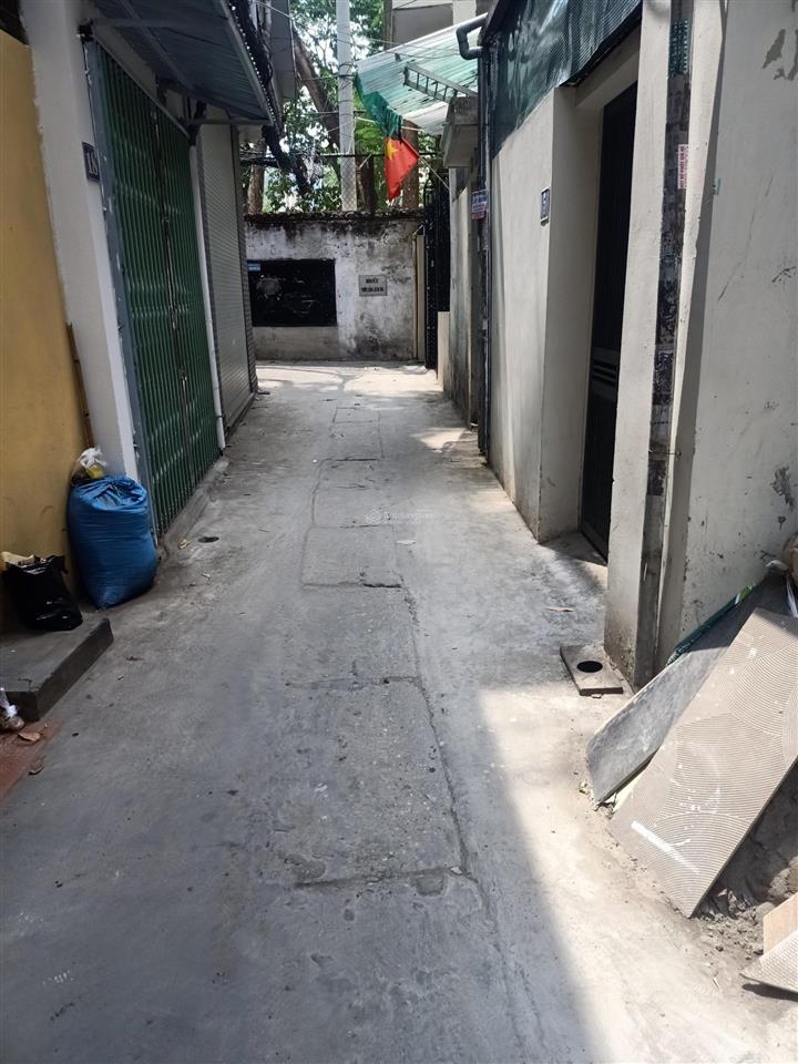 Cần bán đất trong ngõ phố hoàng quốc việt, bưởi. dtsđ 52m2, mt 5,5m, giá 8,5 tỷ.  0936 011 ***