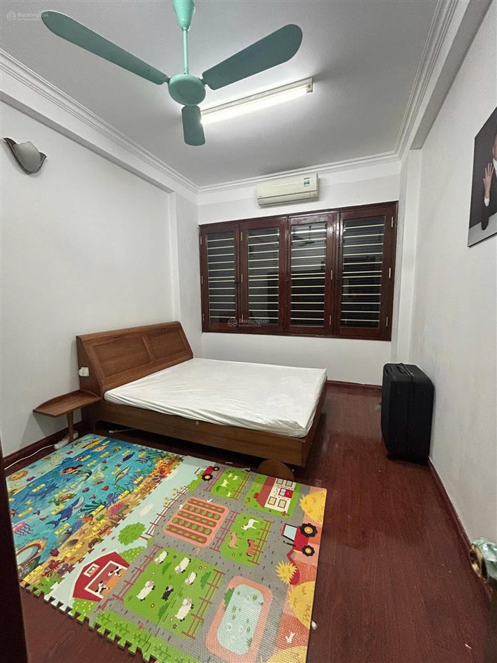 Bán nhà ngõ phố yên hoà 56m2, 4 tầng