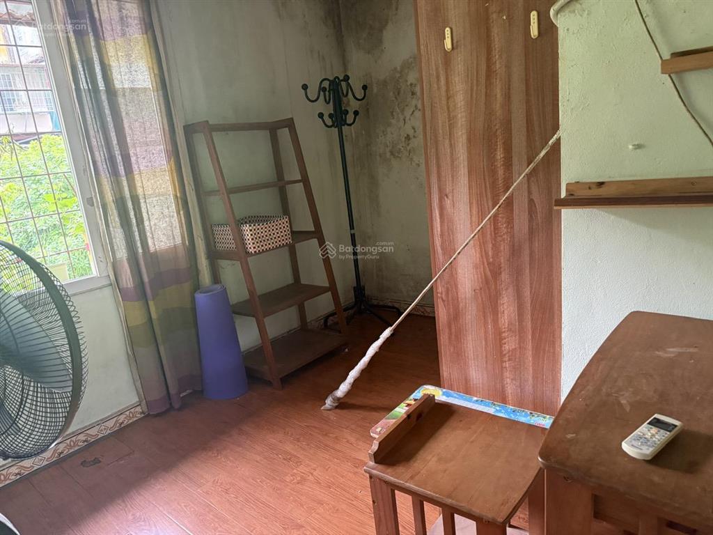 Chính chủ cho thuê căn 307 tập thể e3 thái thịnh, nhà sẵn đồ, vào ở ngay