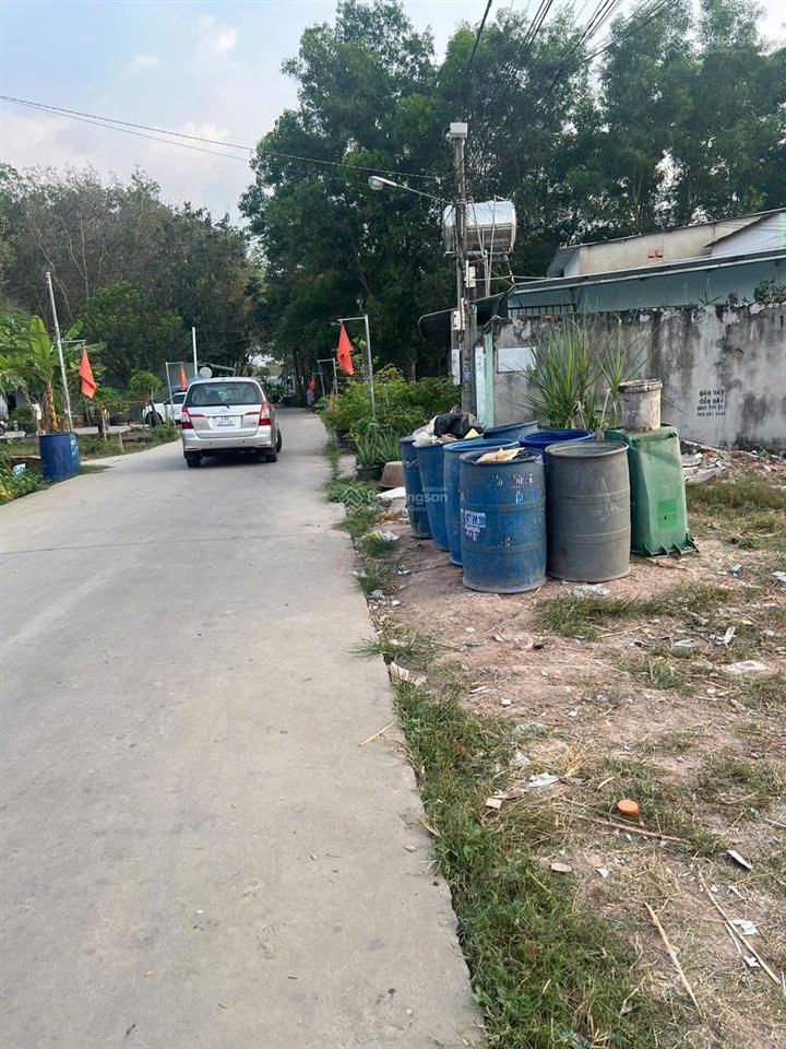 Mình cấn cần bán nhanh lô đất 600m² để định cư nước ngoài. tại tân uyên  tp hồ chí minh