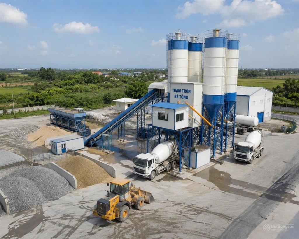 Cho thuê 5,7ha đất trống mặt đường đại lộ thăng long làm trạm trộn cực đỉnh
