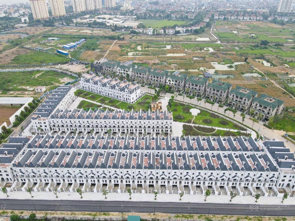 Kita chính thức ra hàng giai đoạn 2 ciputra tây hồ. 140m2, 200m2. mặt tiền 815m. có hầm giá 61tỷ