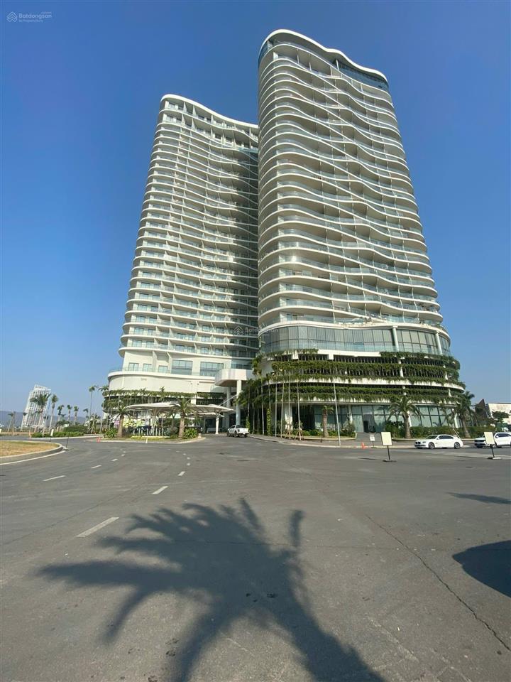 Bán căn studio tầng 20 . diện tích 33m. view biển. toà citadins hạ long. sổ đỏ chính chủ .