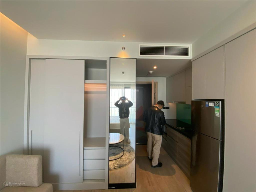 Bán căn studio tầng 20 . diện tích 33m. view biển. toà citadins hạ long. sổ đỏ chính chủ .