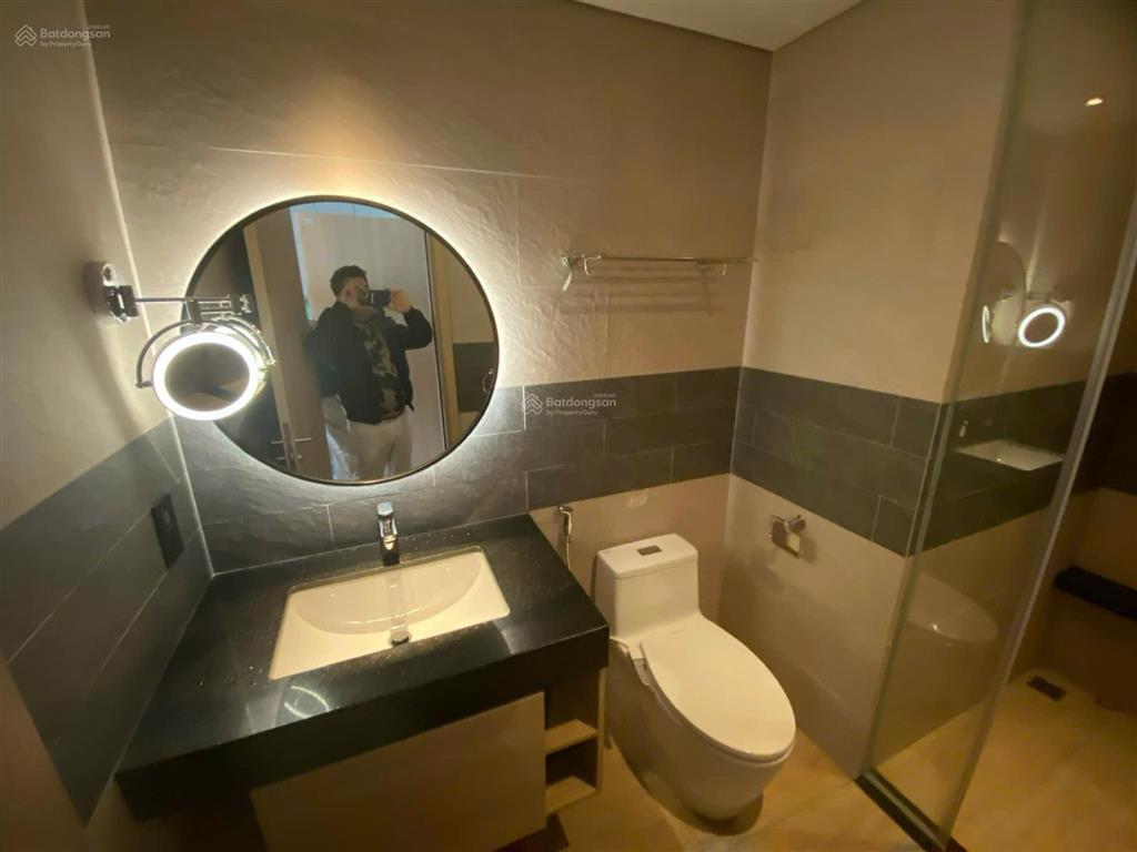 Bán căn studio tầng 20 . diện tích 33m. view biển. toà citadins hạ long. sổ đỏ chính chủ .