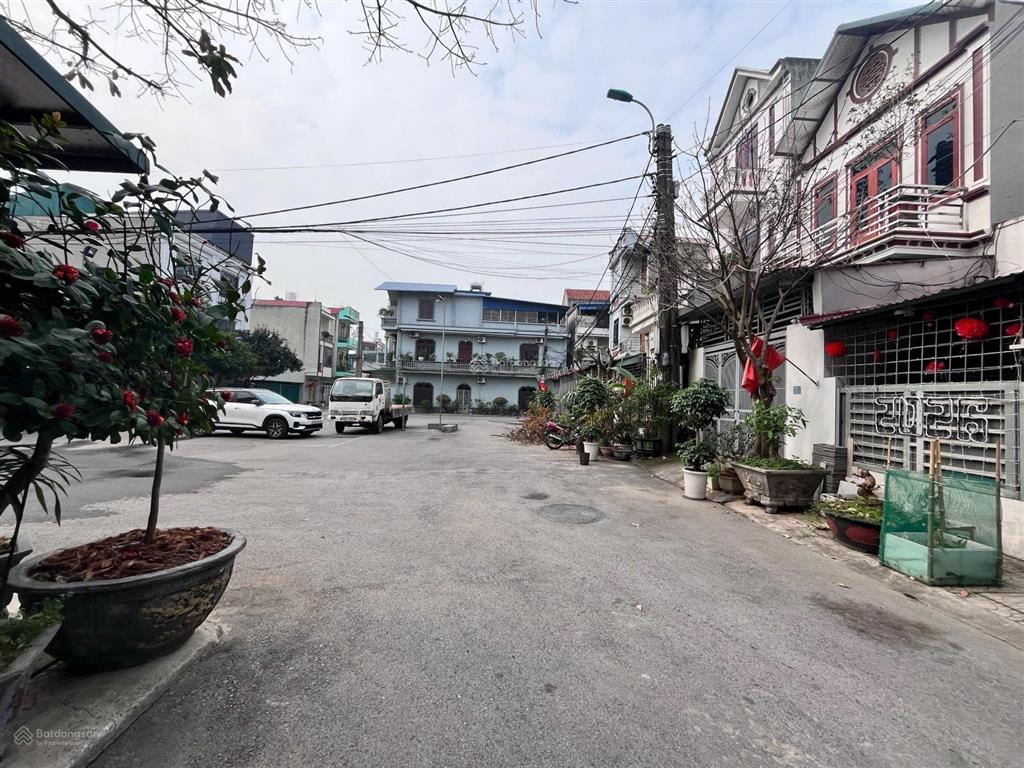 Bán gấp lô đất 81m2 gần viện 109, đã có sổ, giá chỉ 2.45 tỷ có thương lượng.  0963 066 ***