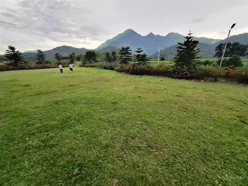 Bán khu nghỉ dưỡng 12.000m2  tuyệt tác giữa thiên nhiên