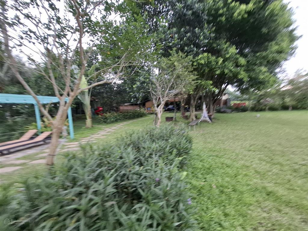 Bán khu nghỉ dưỡng 12.000m2  tuyệt tác giữa thiên nhiên