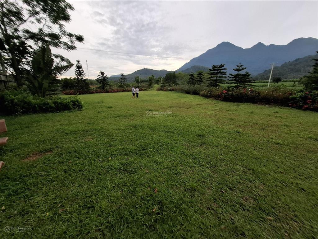 Bán khu nghỉ dưỡng 12.000m2  tuyệt tác giữa thiên nhiên