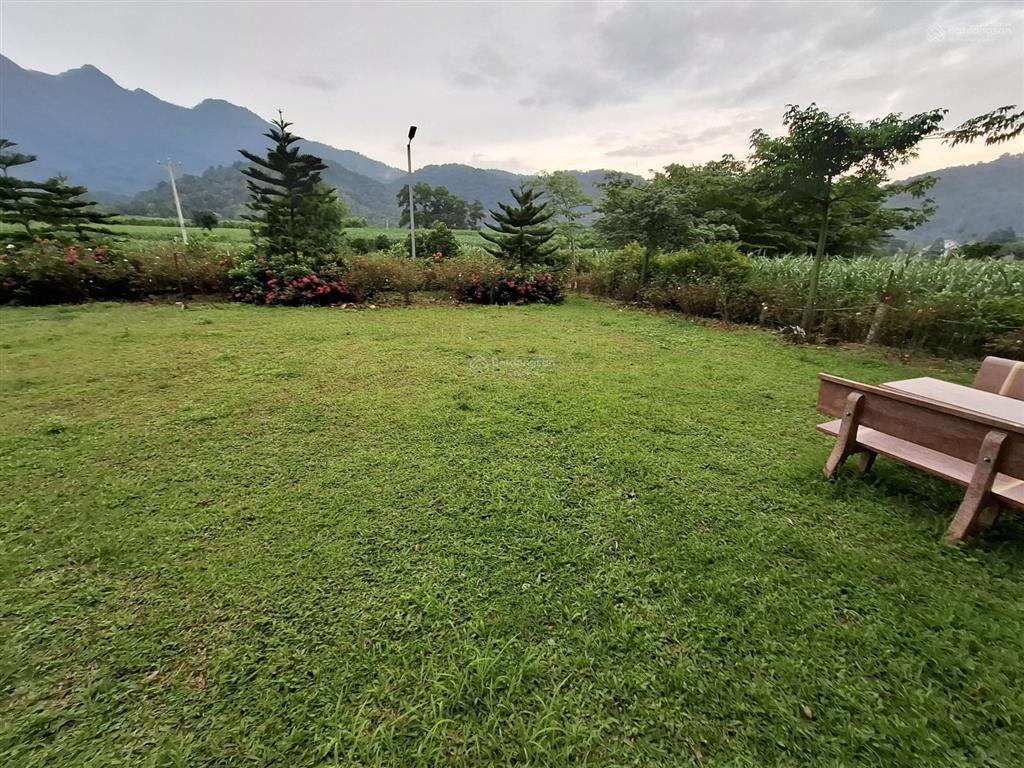 Bán khu nghỉ dưỡng 12.000m2  tuyệt tác giữa thiên nhiên
