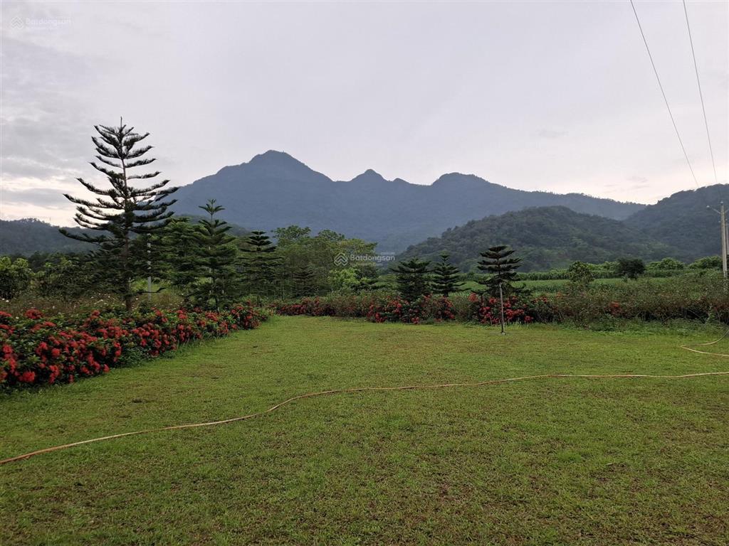 Bán khu nghỉ dưỡng 12.000m2  tuyệt tác giữa thiên nhiên