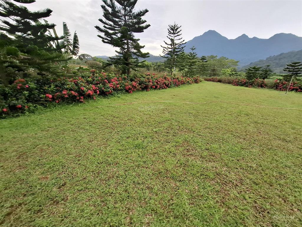 Bán khu nghỉ dưỡng 12.000m2  tuyệt tác giữa thiên nhiên