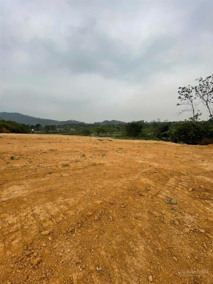 Bán đất 6800m2 có 600m2 đất ở, view vip thôn chóng, yên bài, ba vì, hà nội