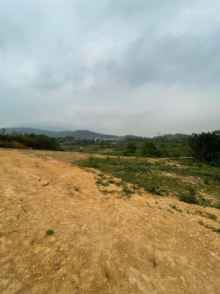 Bán đất 6800m2 có 600m2 đất ở, view vip thôn chóng, yên bài, ba vì, hà nội