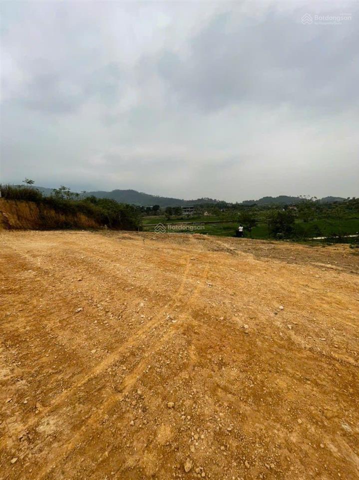 Bán đất 6800m2 có 600m2 đất ở, view vip thôn chóng, yên bài, ba vì, hà nội