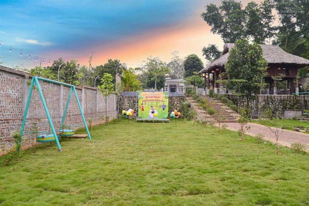 Chính chủ cần bán lô đất vip bám hồ yên bài ba vì 5000m2 có 800m2 đất ở giá 4,8 triệu/m2