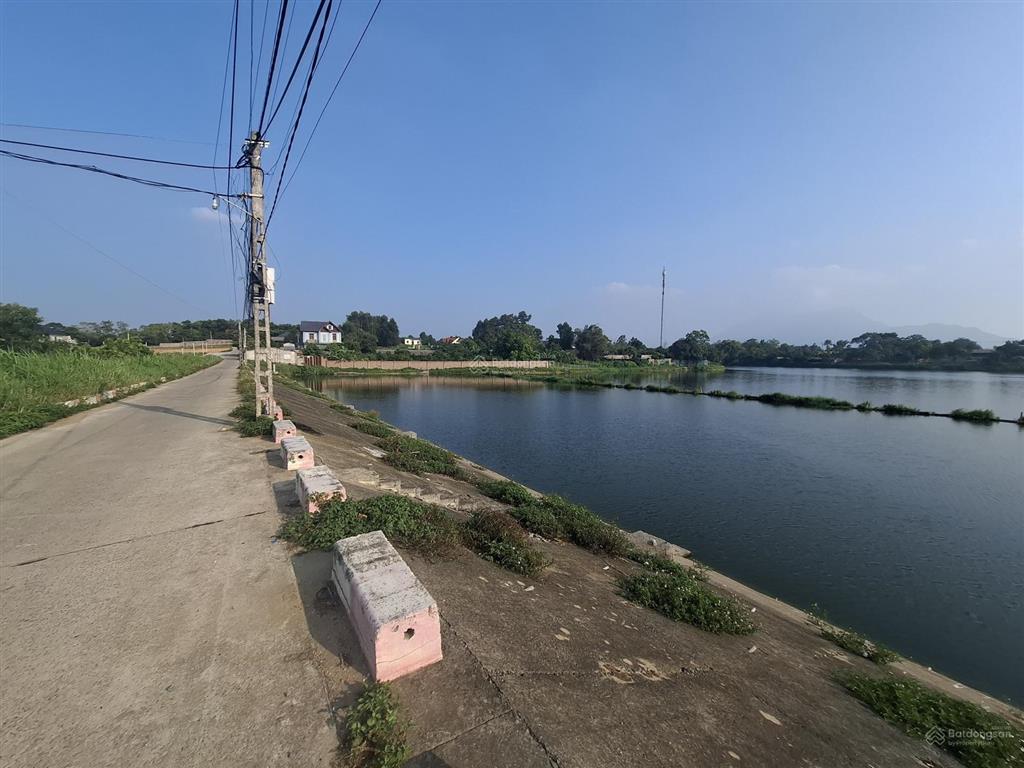 Siêu phẩm view, bám hồ quảng oai ba vì | diện tích lớn giá đầu tư hấp dẫn. 1400m2, giá 4,5tr/m2