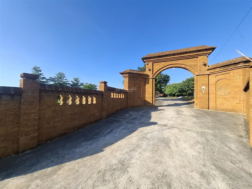 Biệt phủ nhà gỗ quý trên khuôn viên 9.500m2 suối hai, hà nội, giá nhỉnh 20 tỷ